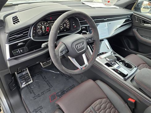 New 2025 Audi RS Q8 performance image 19