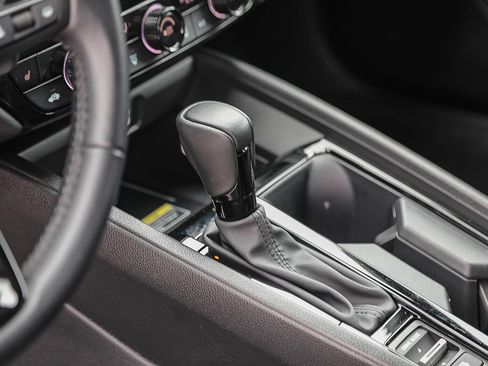 Used 2025 Honda Accord Sport image 20