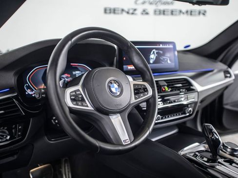 Used 2023 BMW 530i w/ M Sport Package RWD image 21