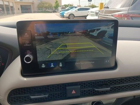 New 2026 Honda HR-V LX image 17