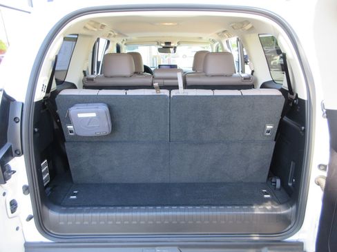 Used 2022 Lexus GX 460 Luxury w/ Off Road Package AWD/4WD image 60