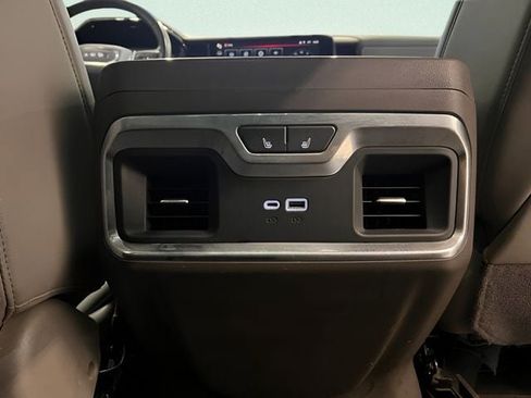 Used 2022 GMC Sierra 1500 SLT AWD/4WD image 10