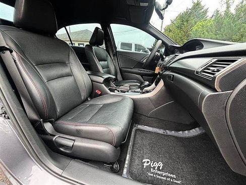 Used 2017 Honda Accord Sport Special Edition image 38