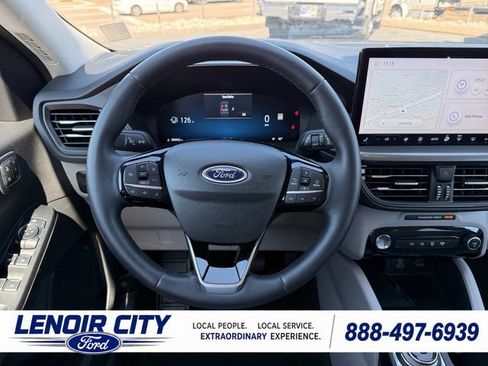 Used 2023 Ford Escape Active w/ Tech Pack #2 FWD image 16