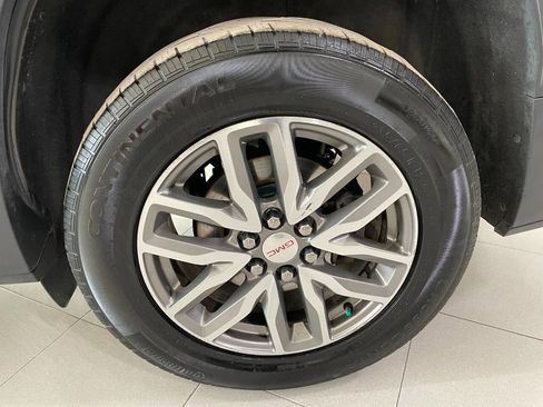 Used 2017 GMC Acadia SLE image 12