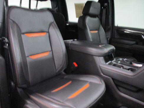 Used 2024 GMC Sierra 2500 AT4 w/ AT4 Premium Plus Package image 19