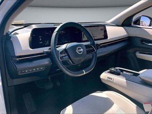 Certified 2023 Nissan Ariya FWD image 17