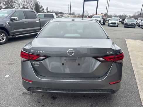 Used 2023 Nissan Sentra SV w/ SV Premium Package image 7