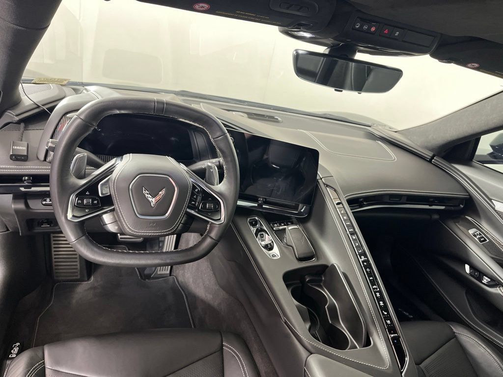 Used 2023 Chevrolet Corvette Stingray Premium Conv w/ Z51 Performance Package RWD image 2