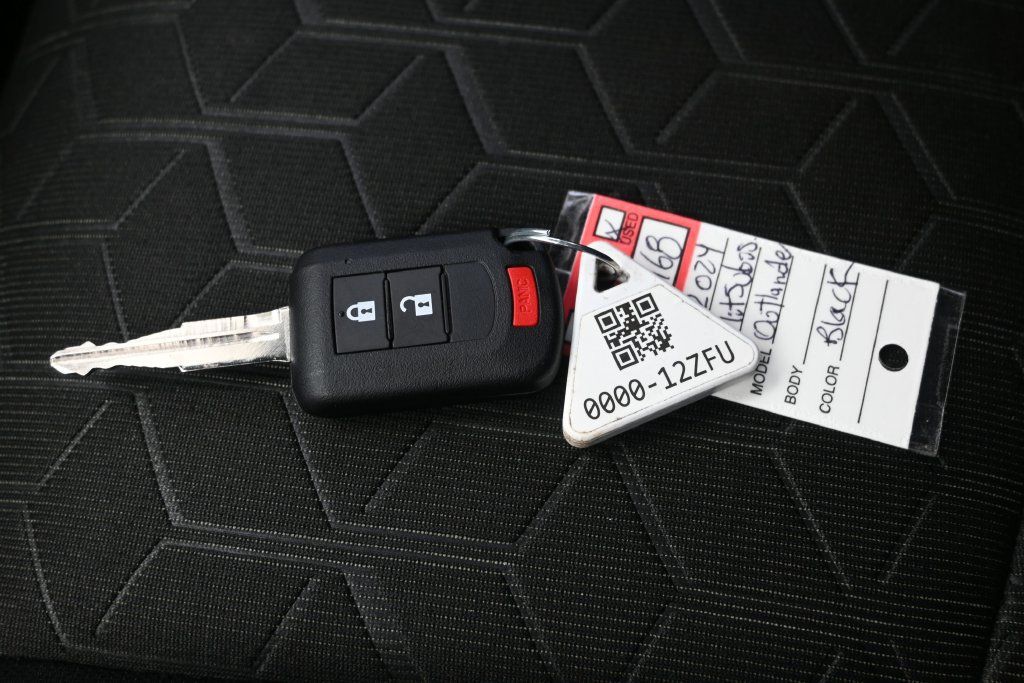 Used 2024 Mitsubishi Outlander Sport ES AWD/4WD image 21