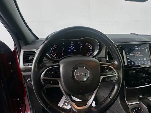 Used 2022 Jeep Grand Cherokee Laredo X image 11