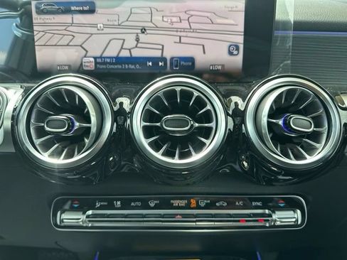 New 2026 Mercedes-Benz GLB 250 4MATIC image 33