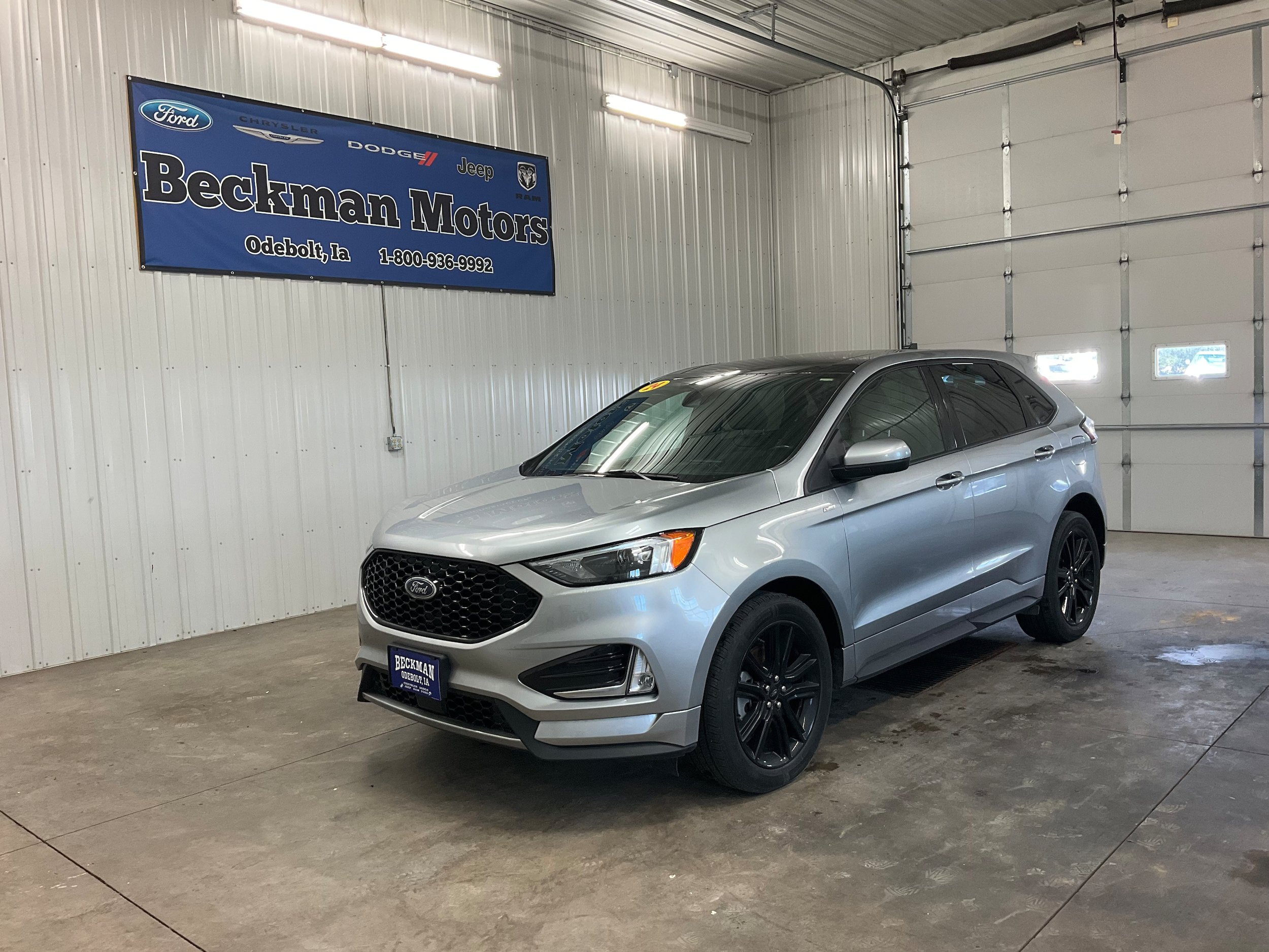 Used 2024 Ford Edge ST-Line w/ Class II Trailer Tow Package AWD/4WD image 1