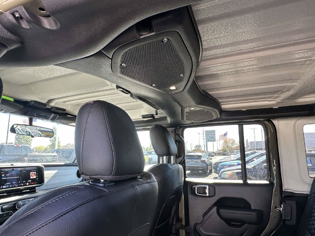 Used 2026 Jeep Wrangler Unlimited Sport AWD/4WD image 12