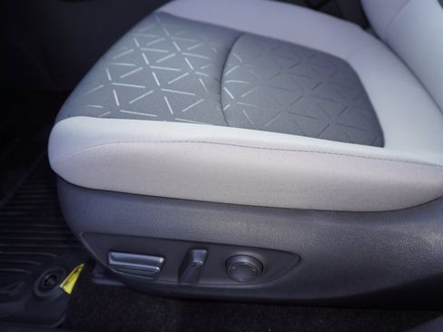 New 2025 Toyota RAV4 XLE image 9