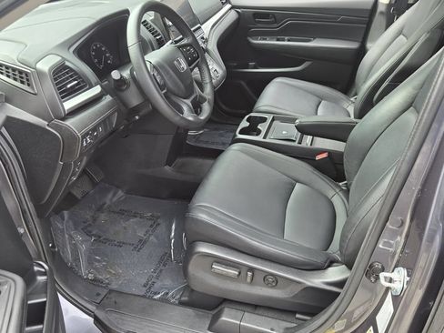 Certified 2025 Honda Odyssey EX-L image 10