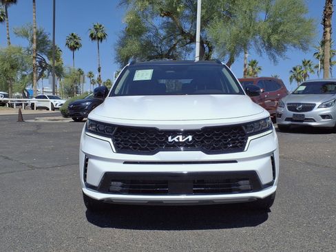Used 2023 Kia Sorento SX AWD/4WD image 2