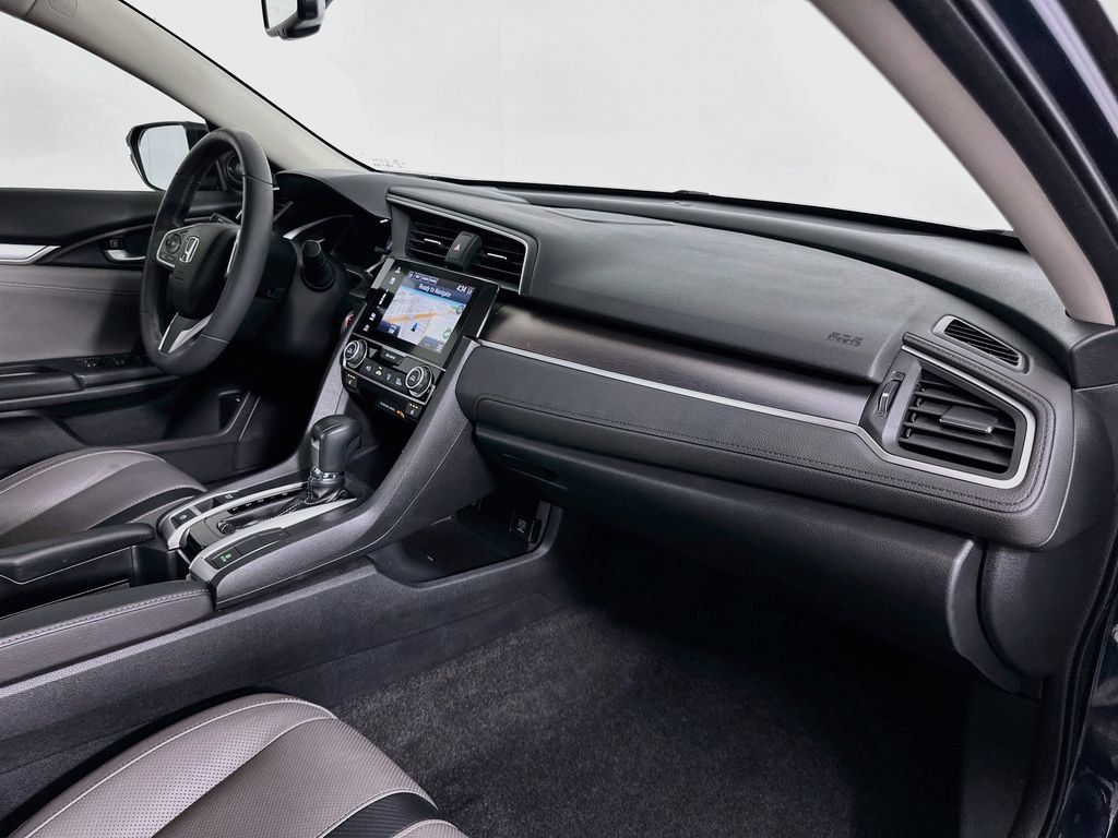Used 2016 Honda Civic Touring image 29