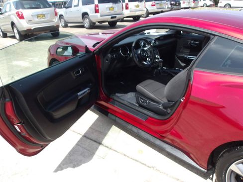 Used 2015 Ford Mustang Coupe w/ Equipment Group 051A RWD image 12