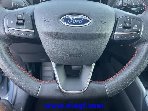 Used 2025 Ford Escape ST-Line FWD image 14