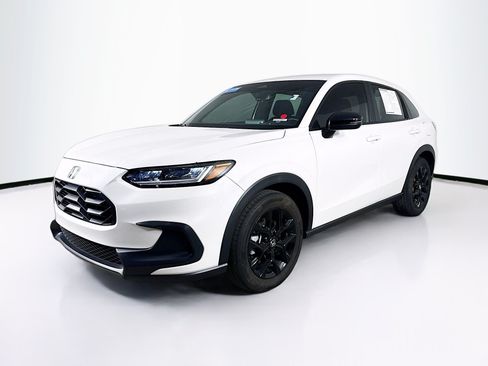 Certified 2025 Honda HR-V Sport image 4