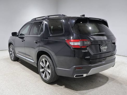Used 2024 Honda Pilot Elite image 5