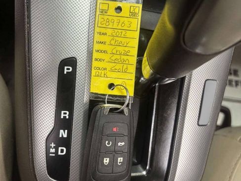 Used 2012 Chevrolet Cruze LTZ FWD image 35
