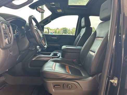 Used 2021 GMC Sierra 1500 AT4 w/ AT4 Premium Package AWD/4WD image 8