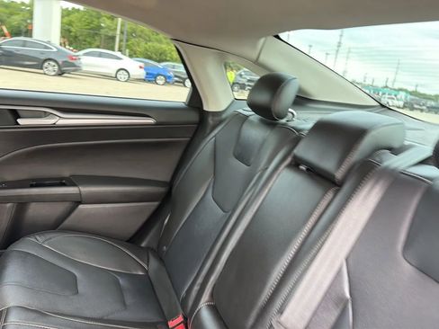 Used 2016 Ford Fusion Titanium FWD image 38