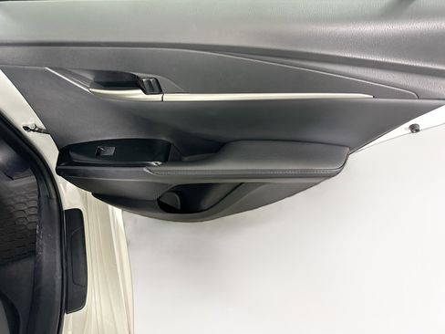 Used 2025 Toyota Camry XSE FWD image 29