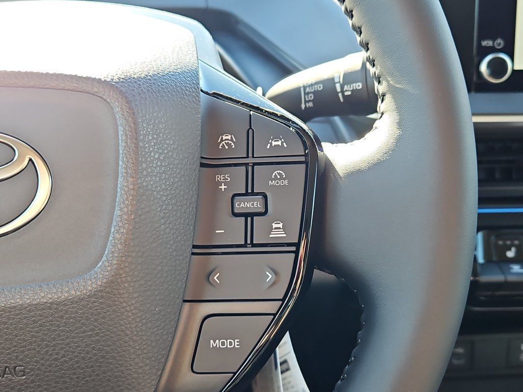 New 2027 Toyota Prius XLE AWD/4WD image 15