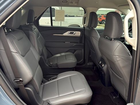 New 2026 Ford Explorer Active w/ Active Comfort Package RWD image 13