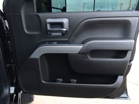 Used 2019 Chevrolet Silverado 2500 LT AWD/4WD image 35