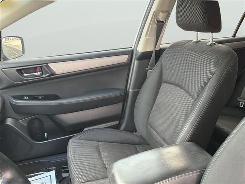 Used 2016 Subaru Outback 2.5i Premium AWD/4WD image 14