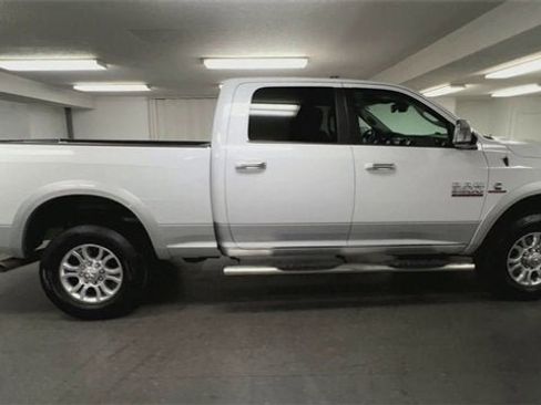 Used 2016 RAM 2500 Laramie image 9