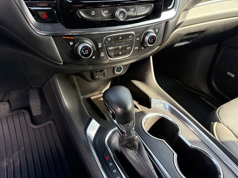 Used 2023 Chevrolet Traverse Premier w/ Redline Edition AWD/4WD image 19