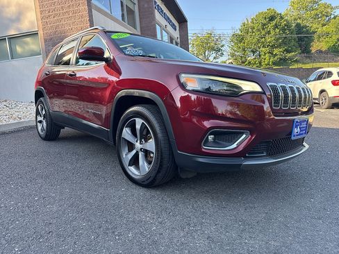 Used 2019 Jeep Cherokee Limited AWD/4WD image 12