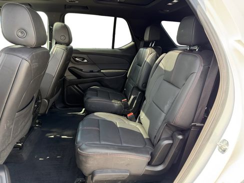 Used 2023 Chevrolet Traverse RS w/ LPO, Floor Liner Package AWD/4WD image 10