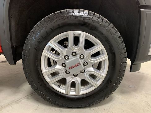 Used 2024 GMC Sierra 2500 SLT w/ SLT Convenience Package image 28