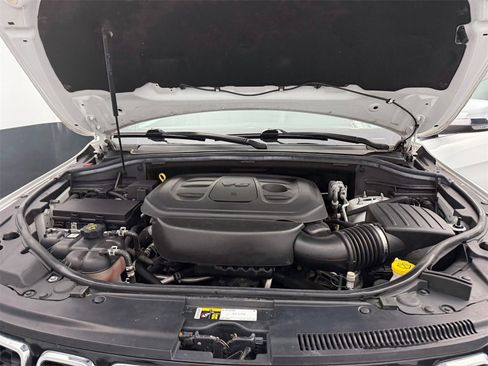 Used 2018 Jeep Grand Cherokee Limited image 27