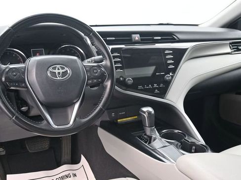 Used 2019 Toyota Camry L image 25