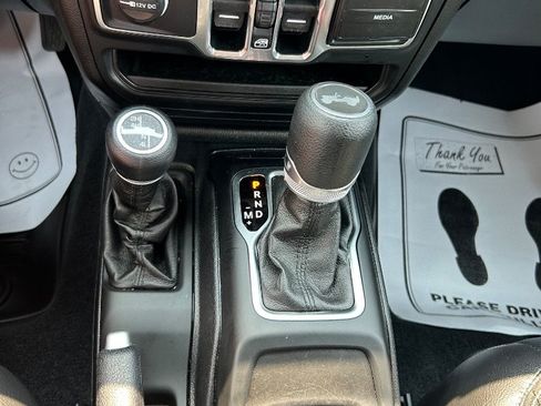 Used 2020 Jeep Wrangler Unlimited Sport AWD/4WD image 16