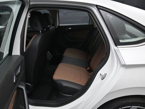 New 2026 Volkswagen Jetta SEL FWD image 11