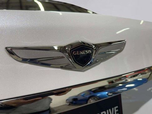 Used 2019 Genesis G90 5.0 Ultimate RWD image 18