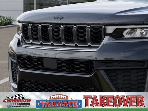 New 2026 Jeep Grand Cherokee L 4WD image 11