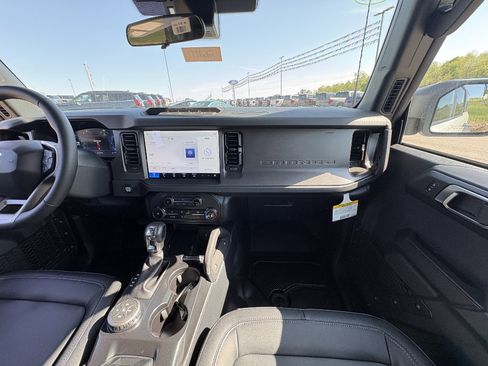 New 2026 Ford Bronco Badlands AWD/4WD image 23