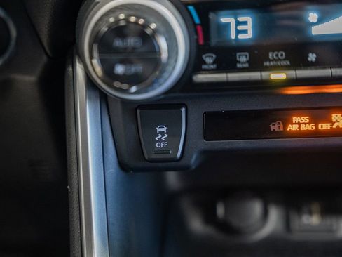 Used 2025 Toyota RAV4 XLE image 22