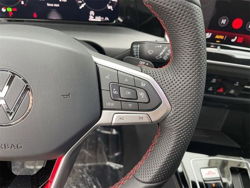 New 2026 Volkswagen GTI SE image 21