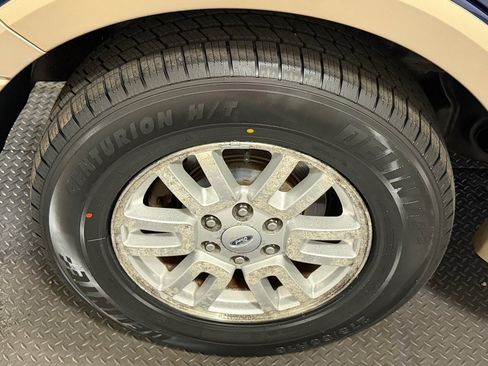 Used 2012 Ford Expedition XLT AWD/4WD image 18