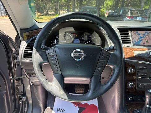 Used 2018 Nissan Armada Platinum w/ Interior Lighting Package RWD image 15